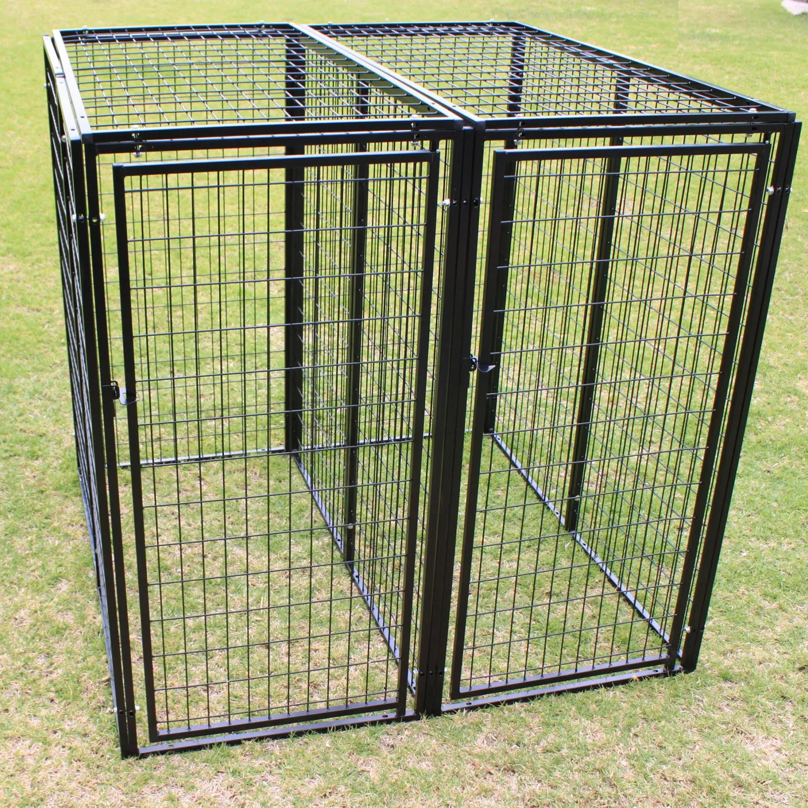 Two Dog Kennel Enclosure with Divider and 2 Gates Heavyduty Steel